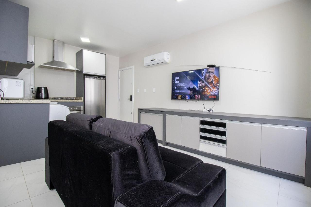 Apartamento Pos25b - Climatizado, Tv Smart, Garagem, Wi-fi *